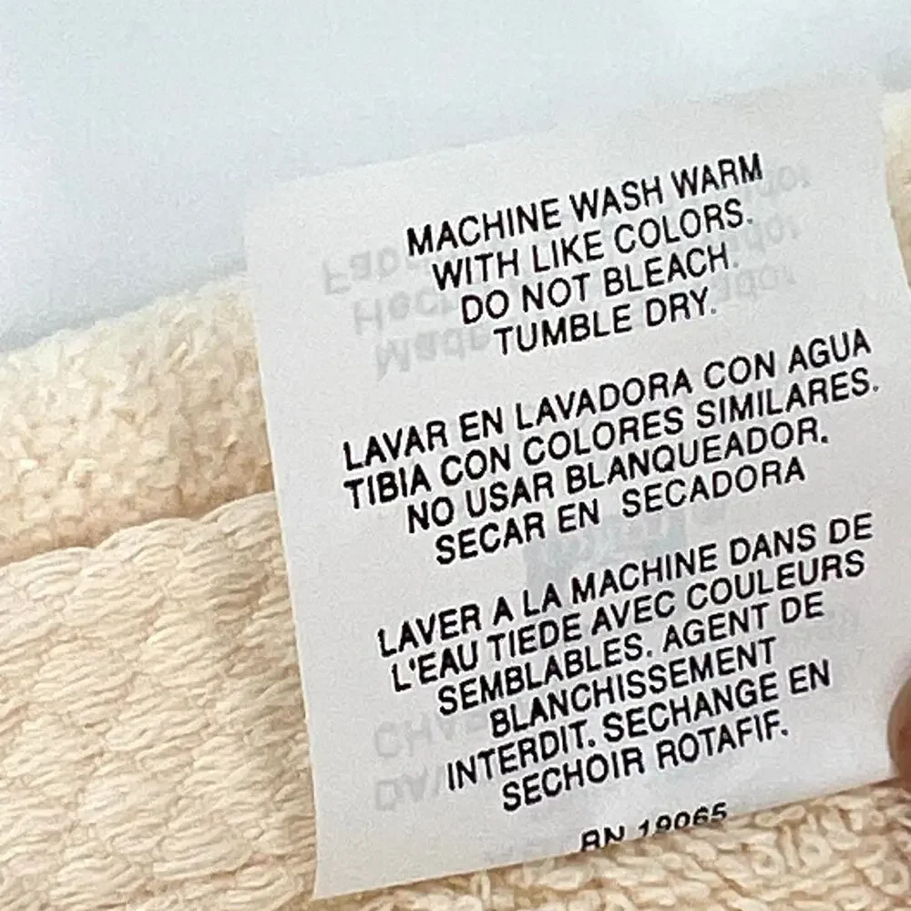 NWOT Vintage Abouchar animal print border 3 towels set. Bath hand and wash rug
